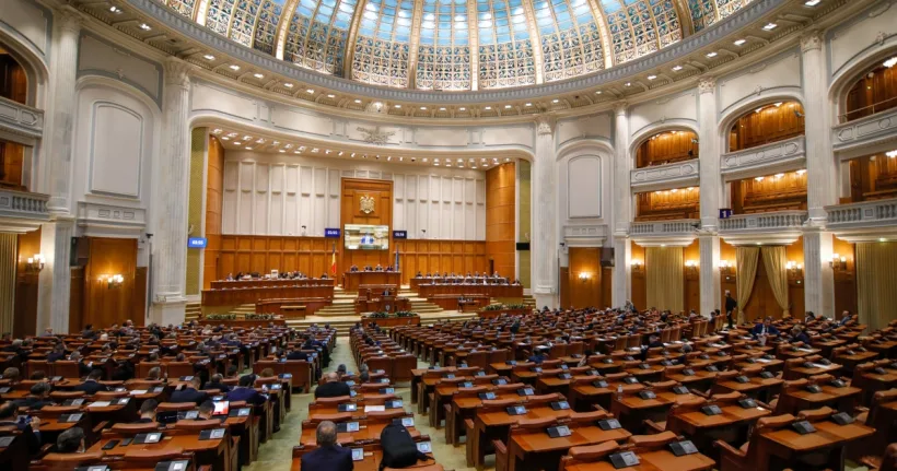 România face un pas major împotriva violenței: legea femicidului, adoptată cu 284 de voturi