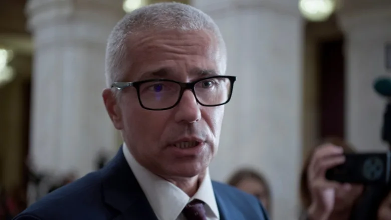 Radu Marinescu: Retragerea miniștrilor, un „exercițiu democratic”