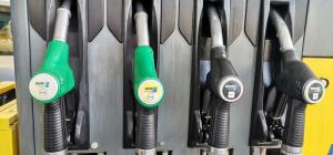 Guvernul modifică schema de compensare a motorinei pentru transportatori, sprijinul crește la 85 bani/litru