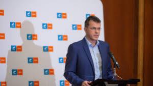 USR: Este inacceptabil ca AUR, un partid finanțat din bani publici, să cheltuie milioane de dolari pentru a face lobby împotriva propriei țări