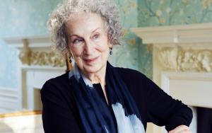 Volumul &quot;Fourteen Days: An Unauthorized Gathering&quot; coordonat de Margaret Atwood va fi lansat în România