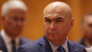 Măsura Guvernului Bolojan pentru reducerea cheltuielilor: angajații ministerelor și instituțiilor publice vor face mai puține deplasări externe