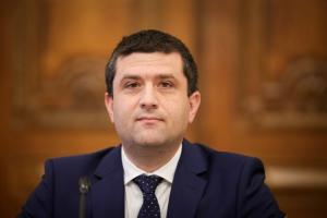 Ministrul Economiei anunță că directorul unui institut și-a redus salariul din proprie inițiativă