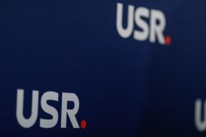 Un parlamentar vrea ca toate mașinile instituțiilor publice să fie inscripționate