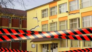 Ministerul Dezvoltării începe consolidarea școlilor care prezintă risc seismic