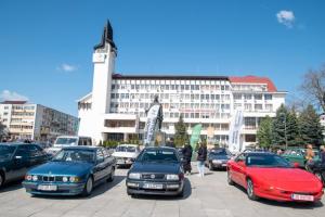 Retroparada Primăverii- o călătorie în timp pe patru roți!