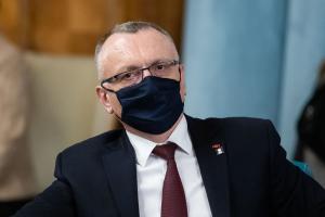 Ministrul Educației: Sub 2% din testele antigen rapide puse la dispoziție în școli au fost folosite în 8 săptămâni de cursuri