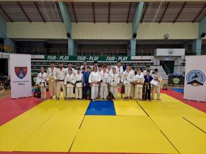 „Judoka Moș Nicolae te premiază!”
