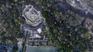 Parcarea de la Cetatea de Scaun a Sucevei intră în modernizare.