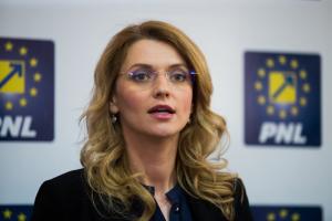 Un nou proiect de lege prinde contur: Profesorii care hărțuiesc elevii nu au ce căuta la catedră