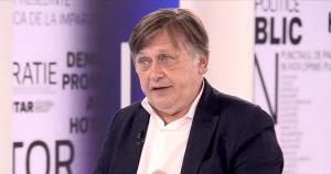 Candidatura lui Crin Antonescu va fi validată miercuri de conducerea UDMR