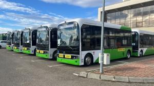 Școlile rurale nemțene beneficiază de microbuze electrice