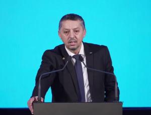 Ministrul Educației: Odată depășită criza fiscal-bugetară, se pot rediscuta procentul și o subcategorie a burselor de merit