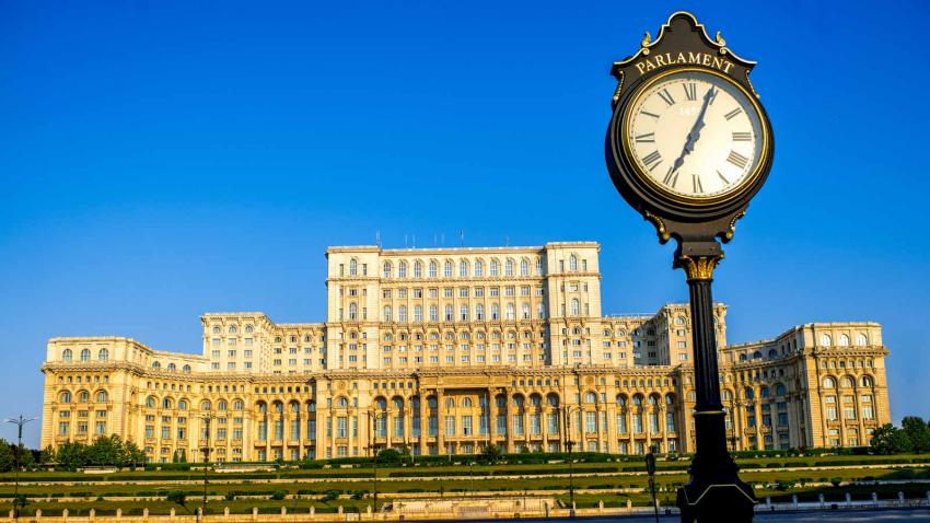 Culorile drapelelor României și Germaniei vor fi expuse pe fațada Palatului Parlamentului