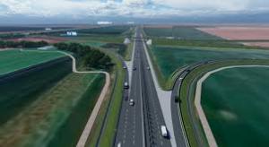 Se toarnă asfalt pe o porțiune de 30 de km a Autostrăzii Transilvania