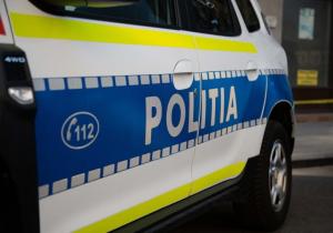 Lozinci strigate în fața sediului USR. Un tânăr a fost sancționat de polițiști