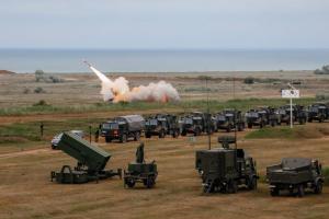 Investiție majoră în industria de apărare: România, al doilea beneficiar european al fondurilor SAFE, extinde capacitățile militare